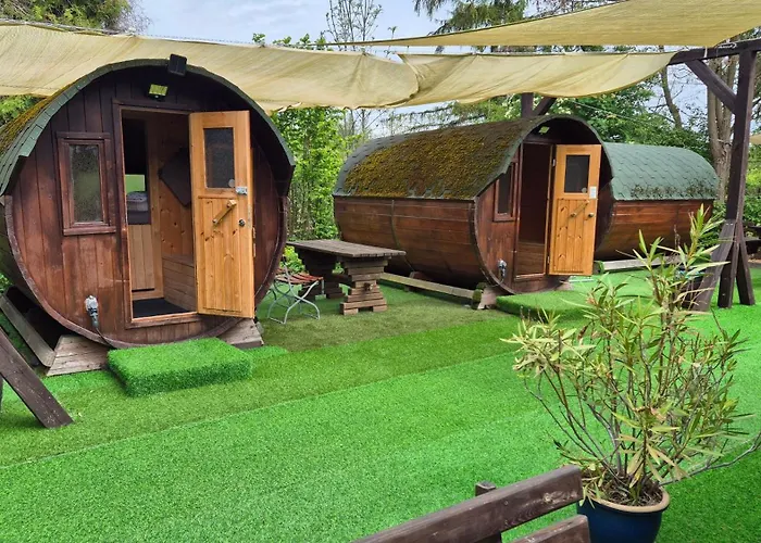 Mini Hotel Übernachten Im Gurkenfass Lübbenau
